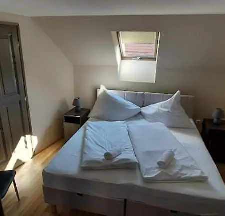 Soerpatika Vendeghaz Guest house