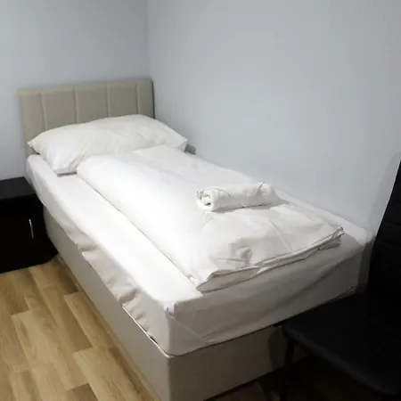 Soerpatika Vendeghaz 4* 바다초니토마이