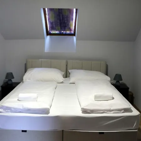 Soerpatika Vendeghaz 3*