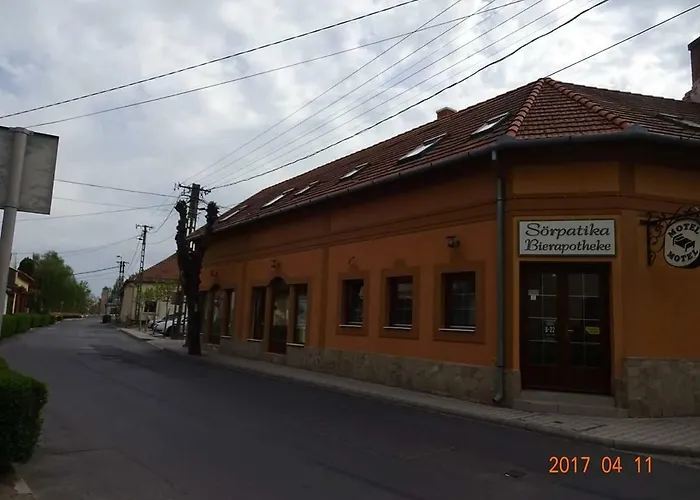 Soerpatika Vendeghaz 3* בדקסוניטומאי