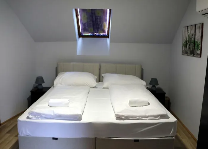 Soerpatika Vendeghaz 4*